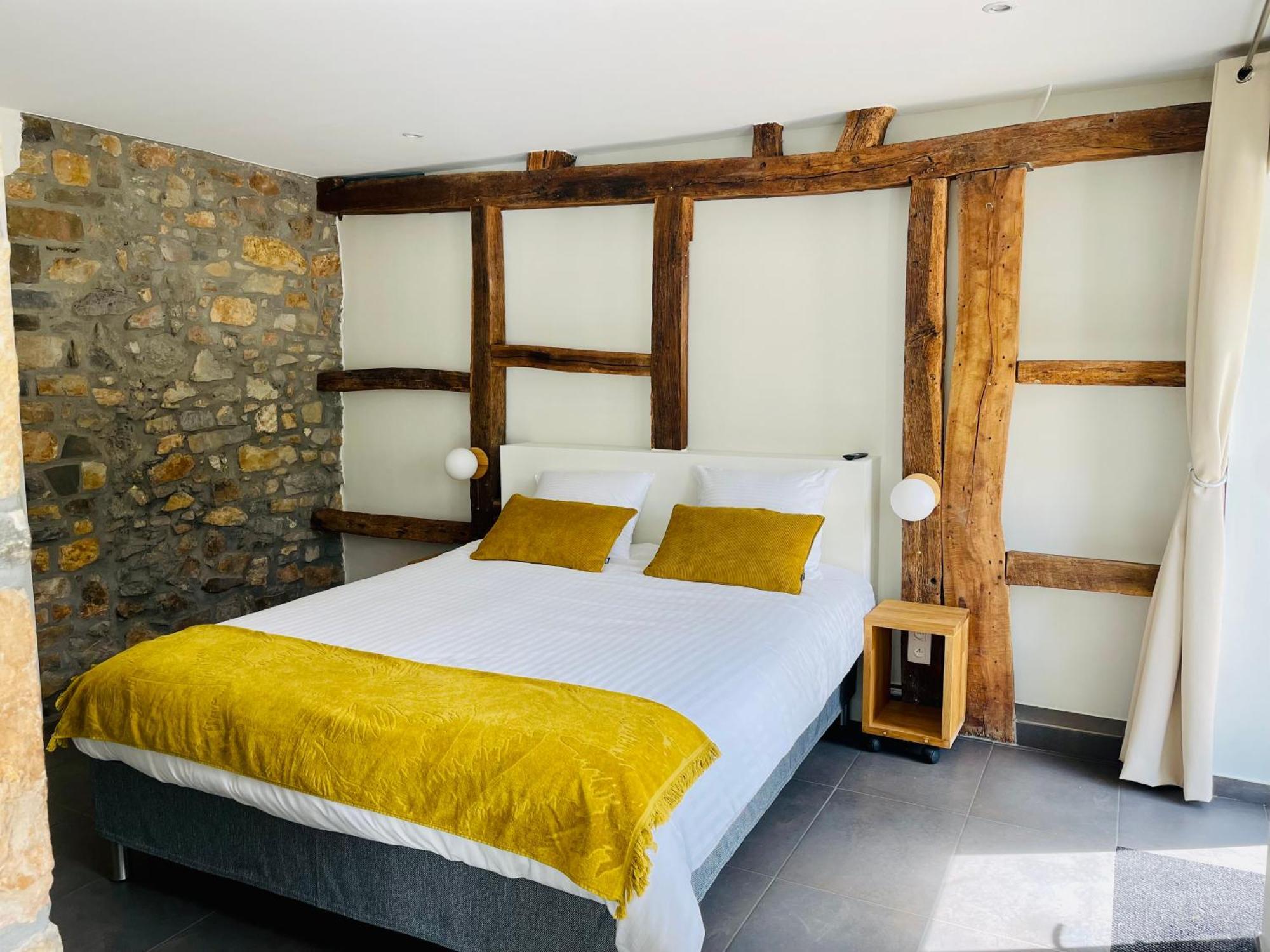La Bel Echappee Bed & Breakfast โอเบล ภายนอก รูปภาพ